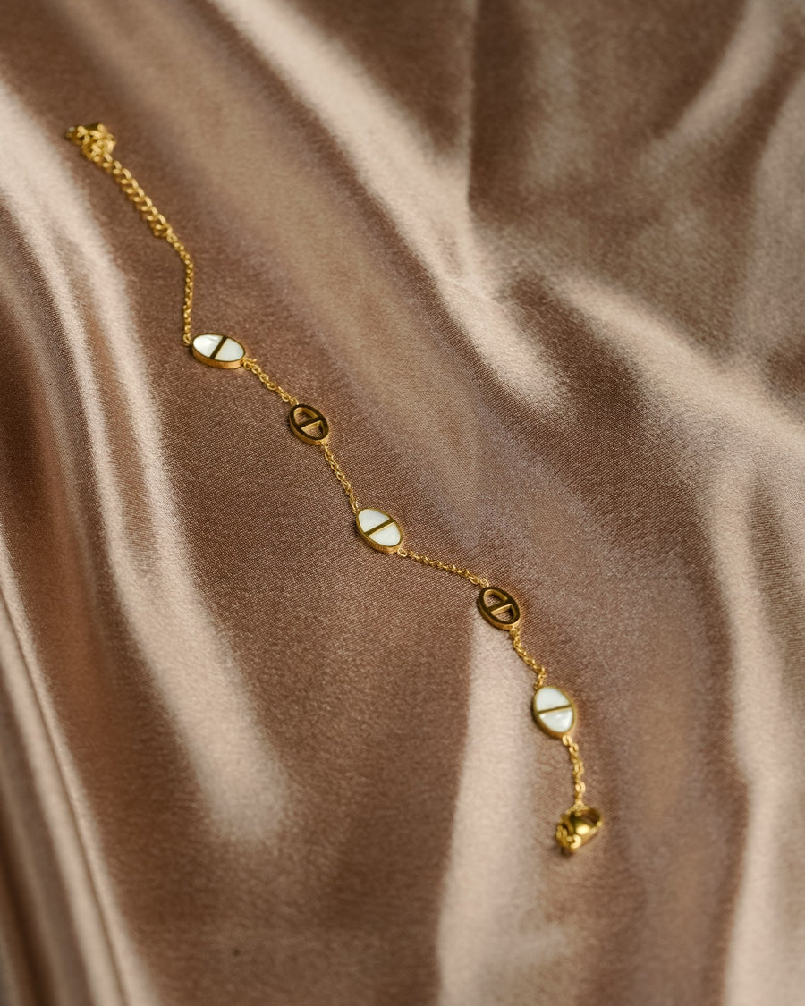 Noor Shell-Link Bracelet