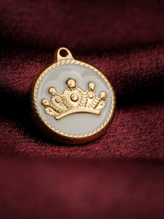 Ashborne Shreya crown pendant, gold crown on white enamel disc with twisted rope border